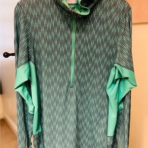 Patagonia Teal Patterned Long Sleeve hoodie